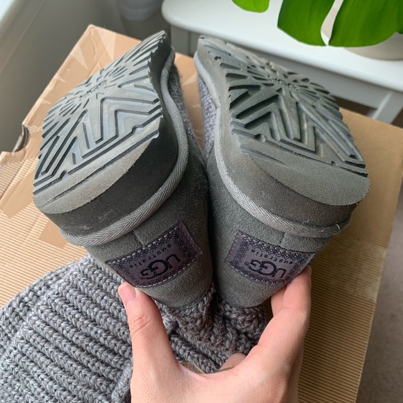 UGG Classic Cardy Boot - Grey - Picture 9 of 13